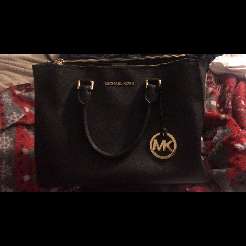 Michael Kors purse with matching wristlet